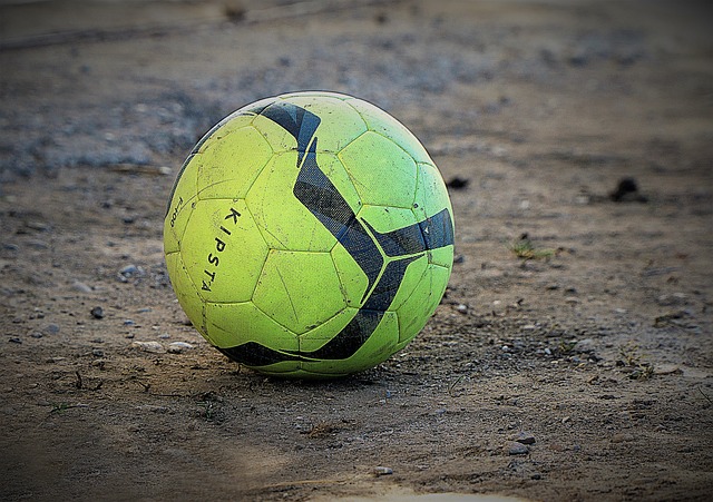 球员并非易 球员并非易